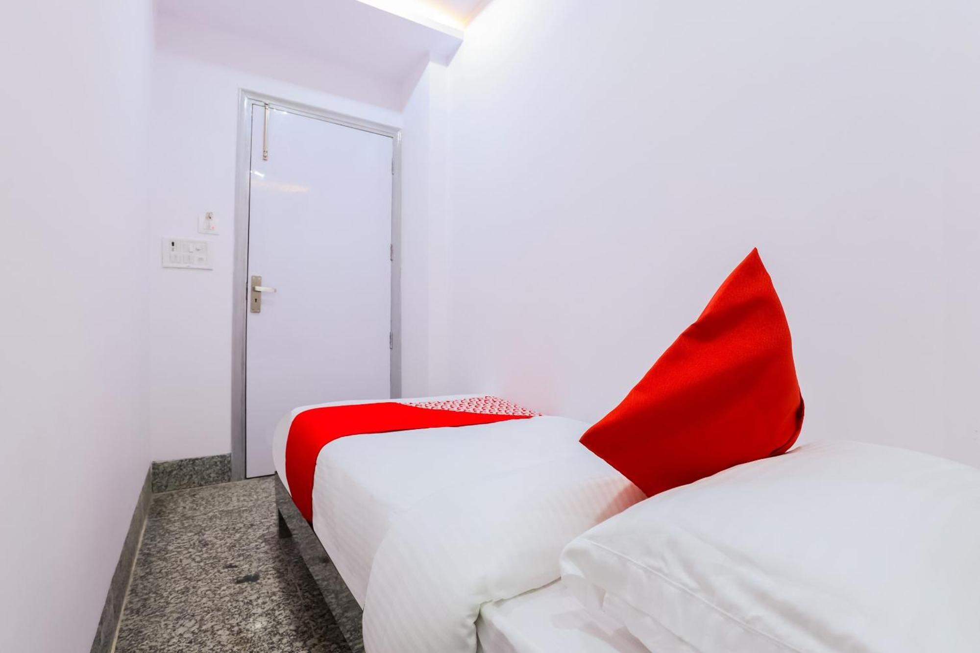 Hotel O New Tech India Delhi  Exterior foto